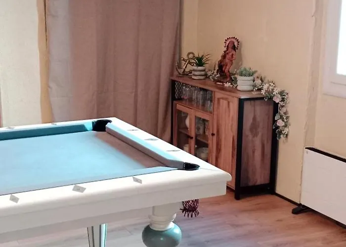 Ensemble De 2 Pour 8 Personnes * Lédignan