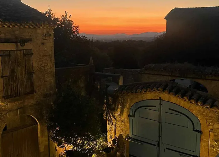 Ensemble De 2 Pour 8 Personnes Lédignan