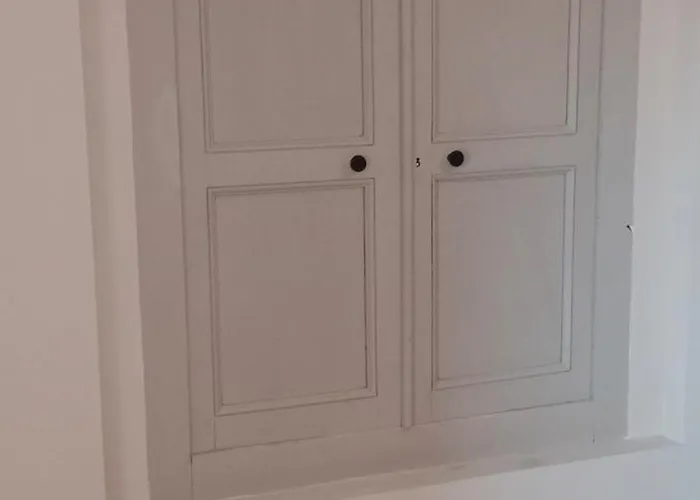 Ensemble De 2 Pour 8 Personnes * Lédignan